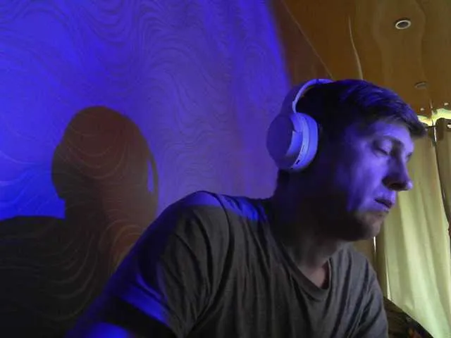 Live sex webcam photo for Djpilot #291069617