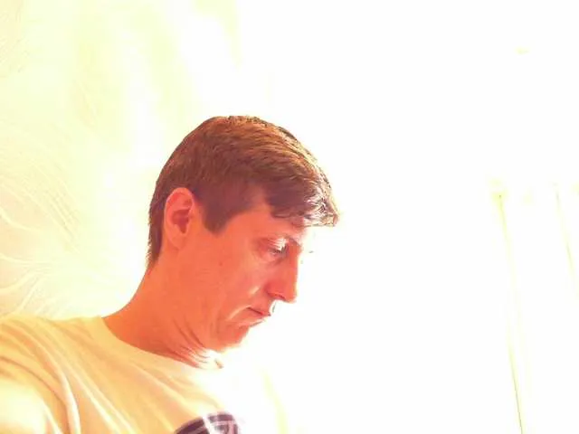 Live sex webcam photo for Djpilot #291382377
