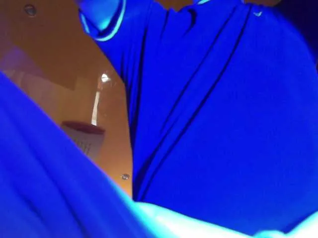 Live sex webcam photo for Djpilot #291607600