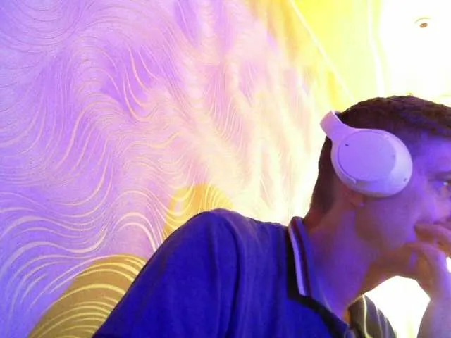 Live sex webcam photo for Djpilot #291828985