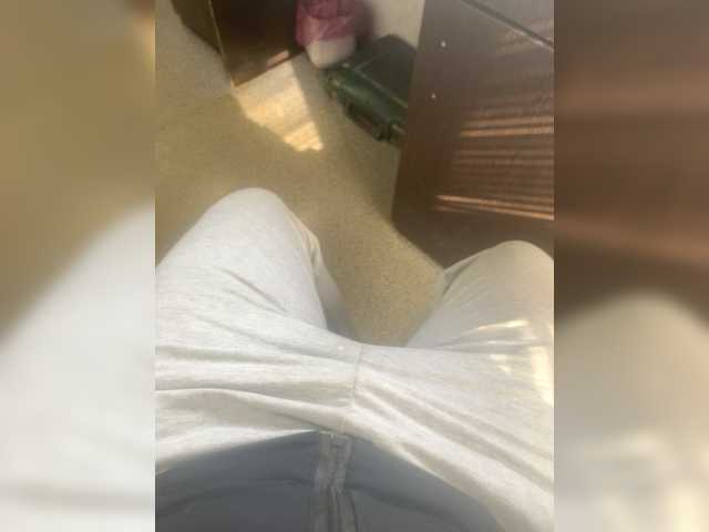 Live sex webcam photo for Dmitri311 #277848556