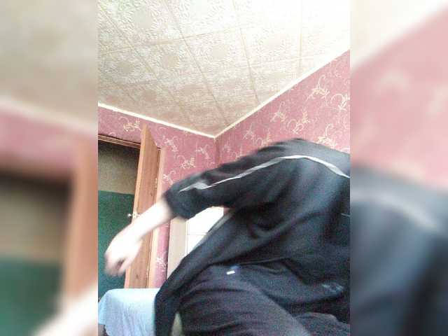 Live sex webcam photo for Dmitri43 #276724908