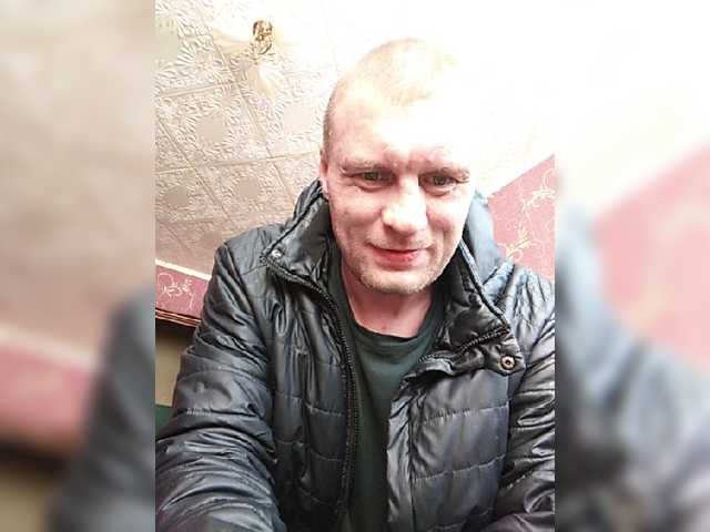 Live sex webcam photo for Dmitri43 #277442617