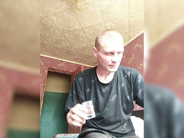 Live sex webcam photo for Dmitri43 #277912453