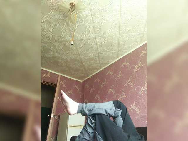 Live sex webcam photo for Dmitri43 #288772307