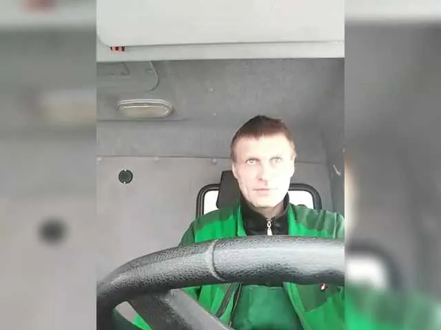 Live sex webcam photo for Dmitri43 #290587678