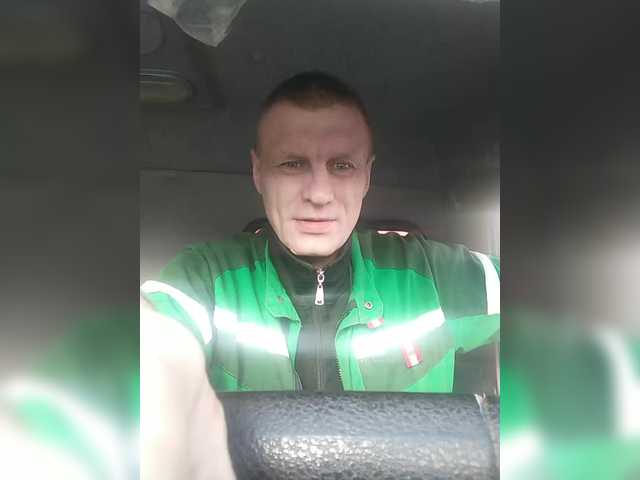 Live sex webcam photo for Dmitri43 #290695318