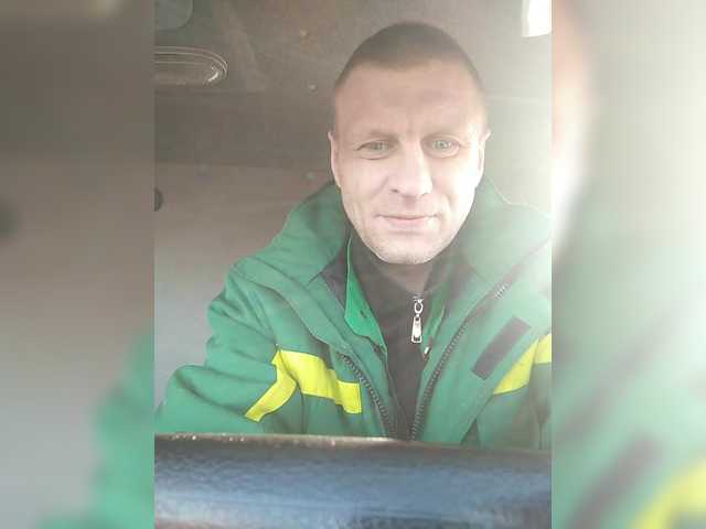 Live sex webcam photo for Dmitri43 #290715492