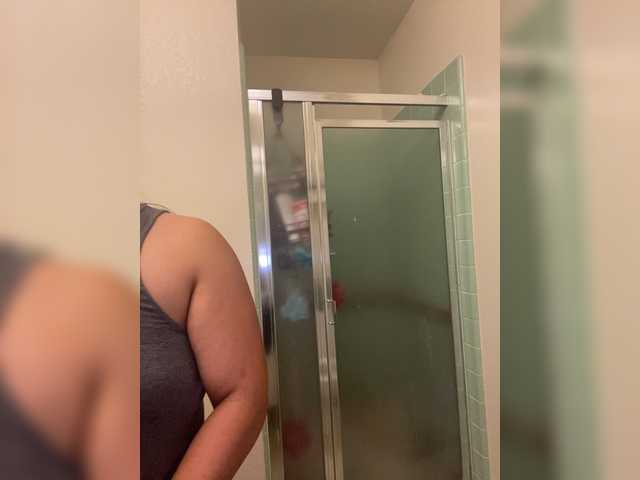 Live sex webcam photo for Dmoneygirl408 #274663704