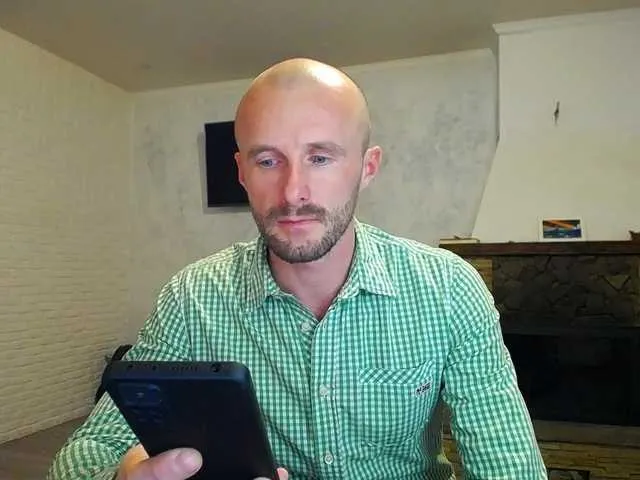 Live sex webcam photo for DoctorRamsey #276923209