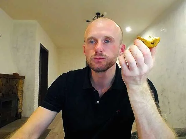 Live sex webcam photo for DoctorRamsey #277624423