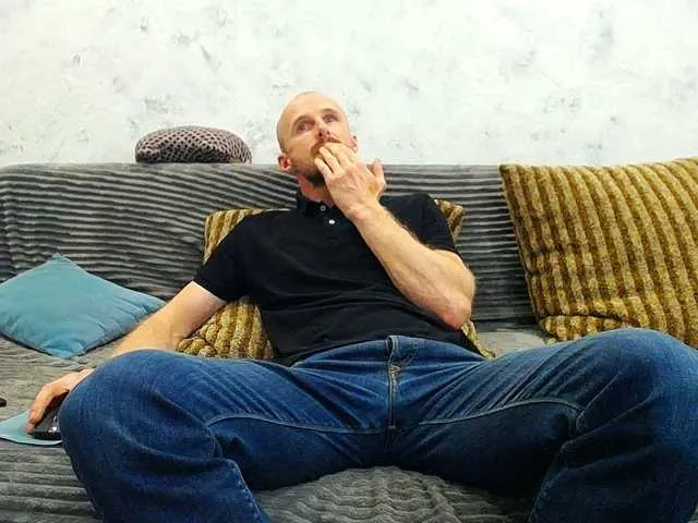 Live sex webcam photo for DoctorRamsey #277639612