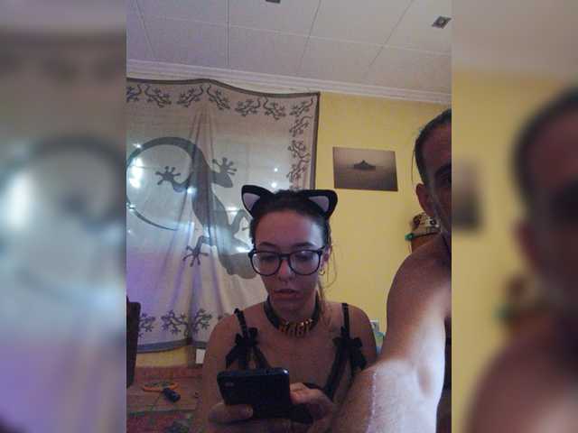 Live sex webcam photo for Doggysx #277026129