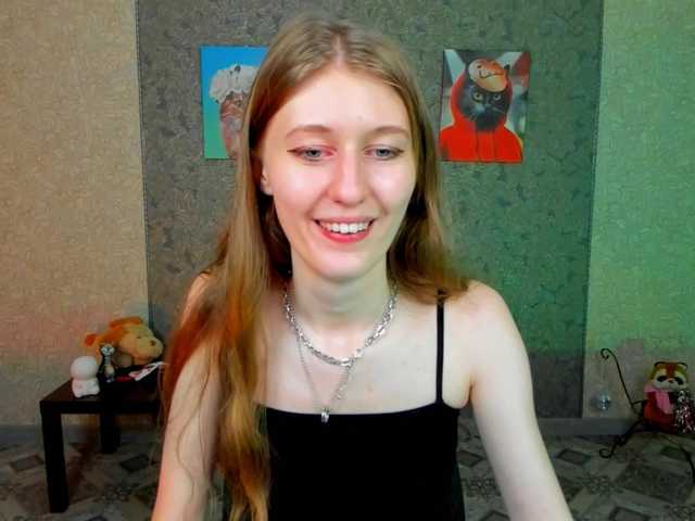 Live sex webcam photo for DolceCat #275788912