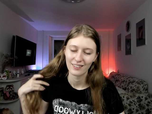 Live sex webcam photo for DolceCat #276370841