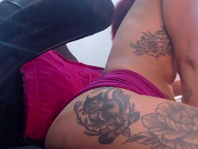 Live sex webcam photo for DolceHotXX #277057928