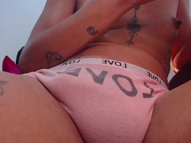 Live sex webcam photo for DolceHotXX #277173972