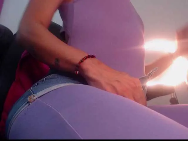 Live sex webcam photo for DolceHotXX #291911999