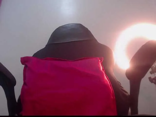 Live sex webcam photo for DolceHotXX #291925610