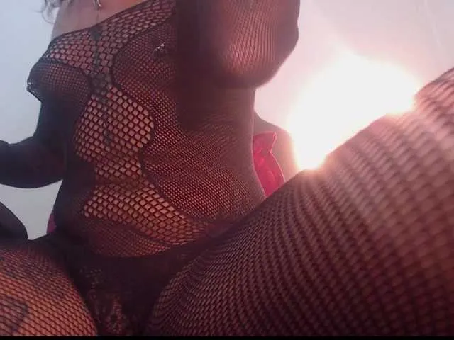 Live sex webcam photo for DolceHotXX #291985150