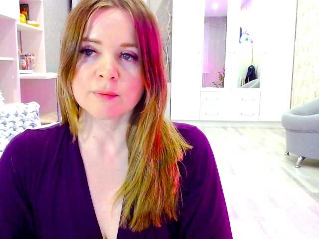 Live sex webcam photo for DolcheJenny #277431201