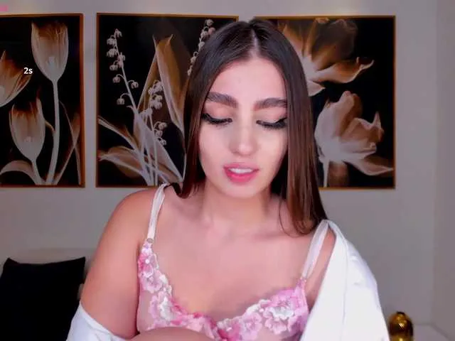 Live sex webcam photo for DolcieElliot #291659092