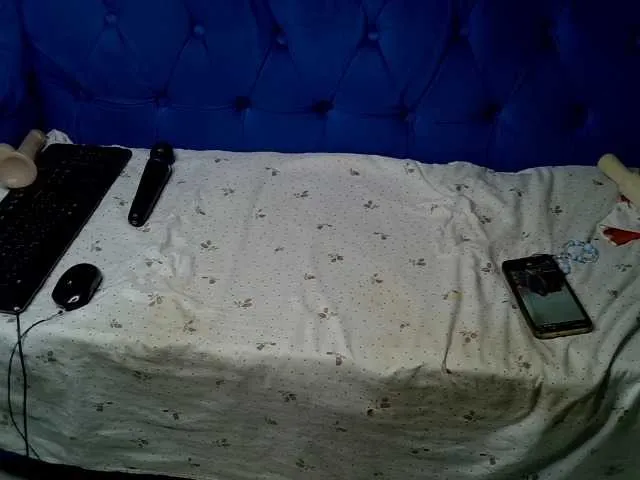 Live sex webcam photo for Dollarquench #291170494