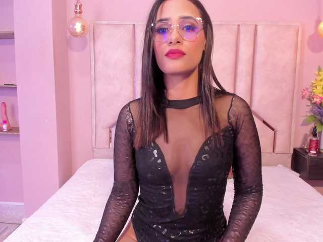 Live sex webcam photo for DollyBrownc #277664480