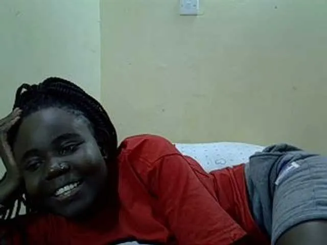 Live sex webcam photo for DollyCam #276335525