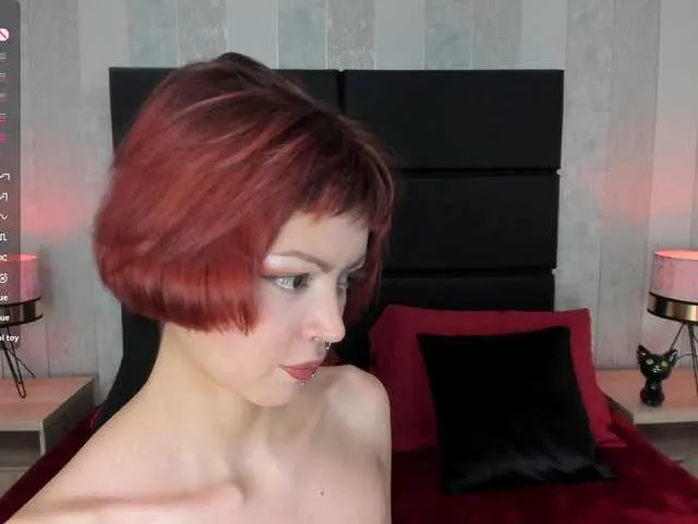 Live sex webcam photo for DollyConnor #291303863