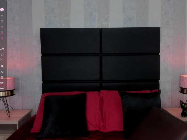 Live sex webcam photo for DollyConnor #291659501