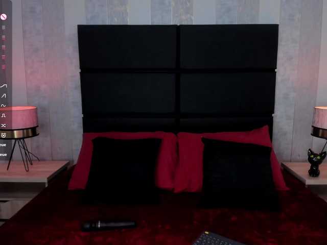 Live sex webcam photo for DollyConnor #291673249