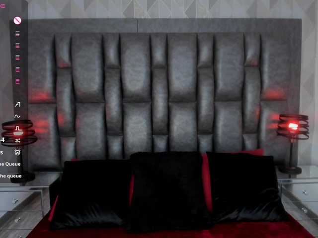 Live sex webcam photo for DollyConnor #291991179