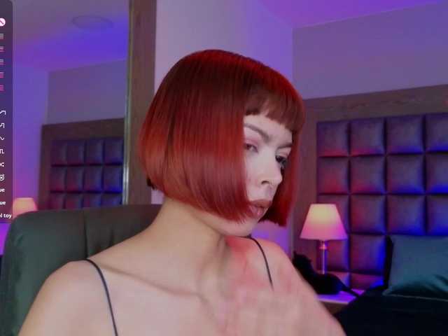 Live sex webcam photo for DollyConnor #292272061