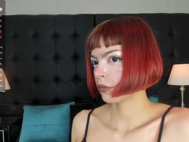 Live sex webcam photo for DollyConnor #292338146