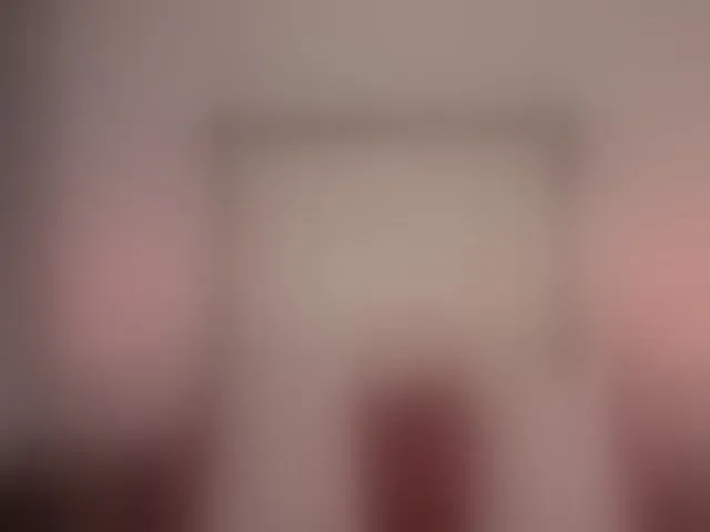 Live sex webcam photo for DollyConnor #293966978