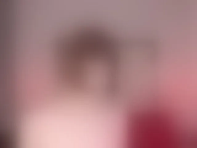Live sex webcam photo for DollyConnor #294225355
