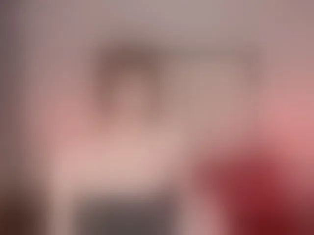 Live sex webcam photo for DollyConnor #294256453