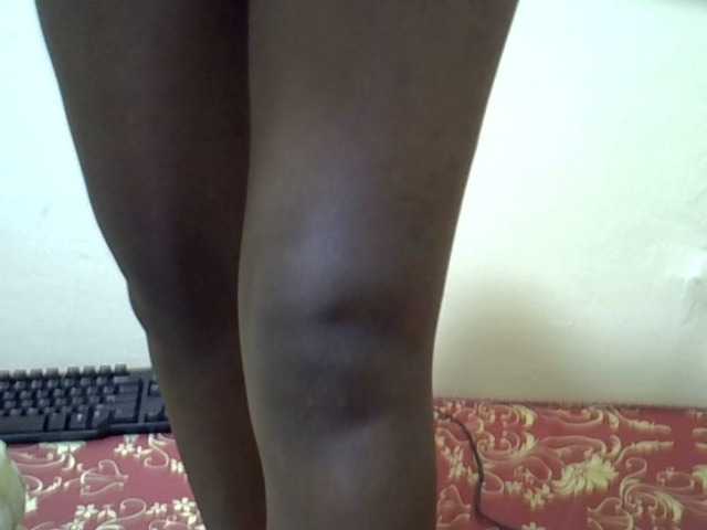 Live sex webcam photo for DollyJoy11 #276533609