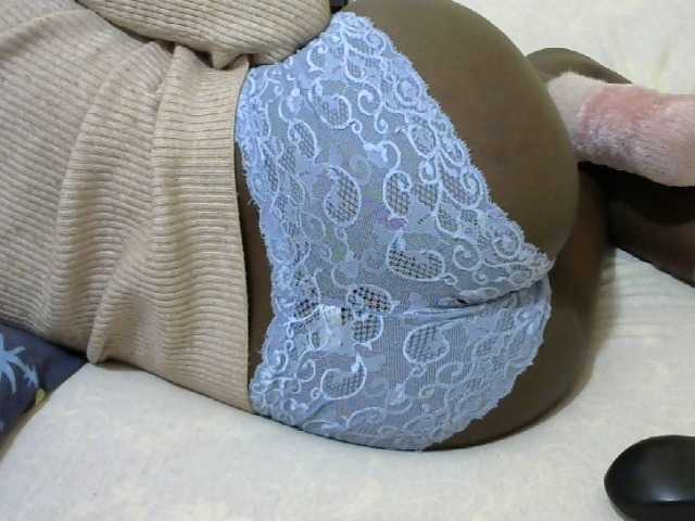 Live sex webcam photo for DollyJoy11 #276675061