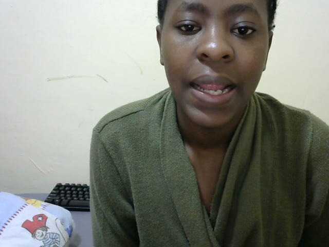 Live sex webcam photo for DollyJoy11 #276850341