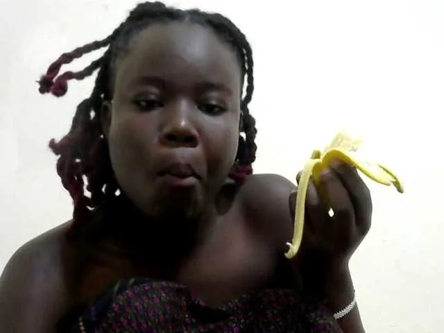 Live sex webcam photo for Dollycum #289578303