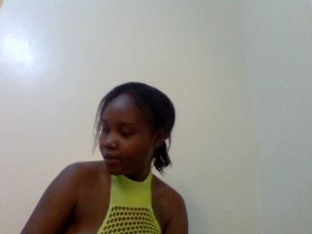 Live sex webcam photo for Dollydee #277990493