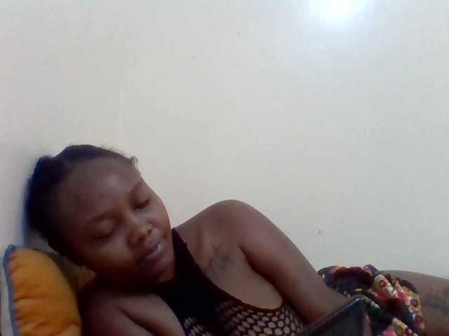 Live sex webcam photo for Dollydee #278041778