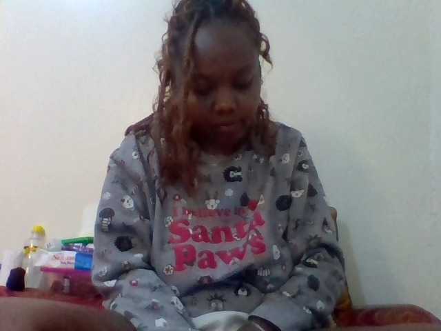 Live sex webcam photo for Dollydee #278173444