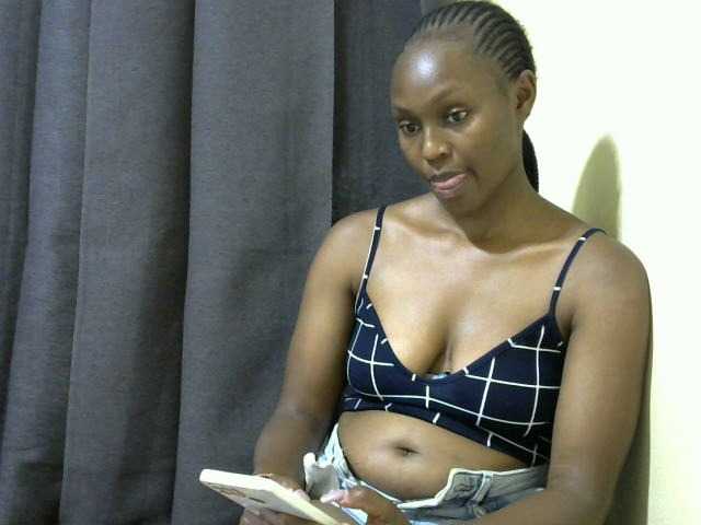 Live sex webcam photo for Dollykali #276778399