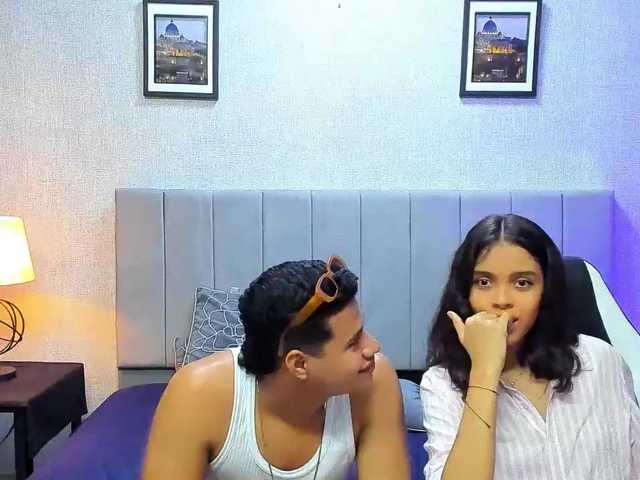 Live sex webcam photo for DomAndRose #275520932