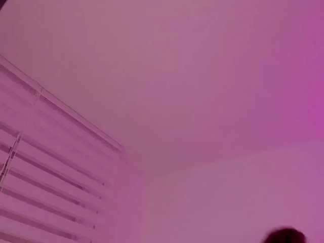 Live sex webcam photo for DominaDeivis #290633879