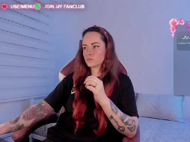 Live sex webcam photo for DominaDeivis #290825841