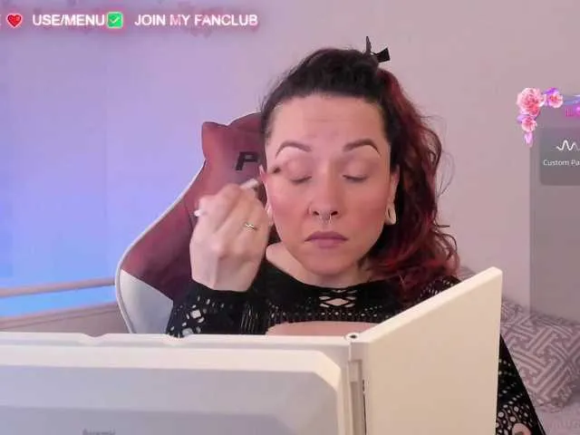 Live sex webcam photo for DominaDeivis #290989771
